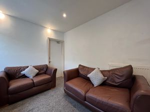 Photo 25- click for photo gallery